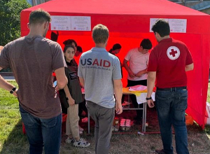 USAID-ն Գորիսում համակարգում է Լեռնային Ղարաբաղի ճգնաժամից տուժածներին մարդասիրական օգնությունը․ Քրիստինա Քվին