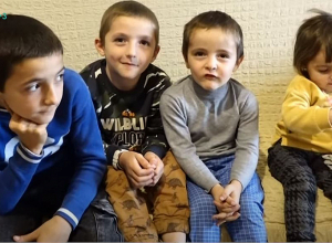 Հացի հերթի հայտնի լուսանկարի տղան Ալավերդիում է