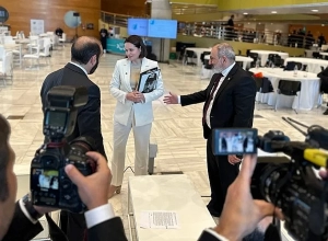 Նիկոլ Փաշինյանն ու Արարատ Միրզոյանը հանդիպել են Բելառուսի ընդդիմության առաջնորդ Սվետլանա Տիխանովսկայայի հետ