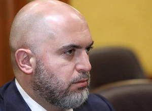 Արմեն Աշոտյանի կալանքը երկարացվեց