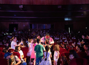 Չի եղել դեպք, երբ մեր ներկայացումը լեփ-լեցուն դահլիճում չանցնի. Արտյոմ Հակոբյան