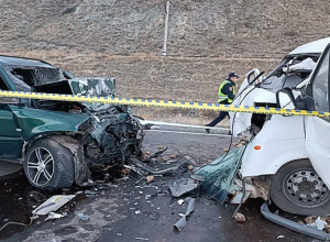 Ողբերգական ավտովթար` Գեղարքունիքի մարզում. ճակատ ճակատի բախվել Honda CRV-ն ու Ford Transit-ը. կա 2 զոհ, 3 վիրավոր