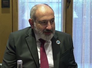 Փաշինյանը Փարիզում` իր կեցավայրում, ընդունել է ԱՄՆ պետքարտուղարի օգնական Ջեյմս Օ-Բրայենին