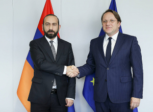 Арарат Мирзоян встретился с комиссаром ЕС по вопросам соседства и расширения Оливером Вархели