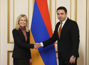 ԵԱՀԿ ԽՎ նախագահն Ալեն Սիմոնյանի հետ հանդիպմանը մանրամասներ է ներկայացրել Բաքու կատարած այցից