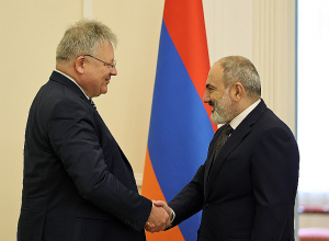 Վարչապետն ընդունել է ԳԴՀ արտաքին հետախուզության ծառայության նախագահին