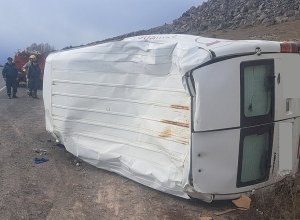 «Ford»-ը դուրս է եկել ճանապարհի երթևեկելի հատվածից և կողաշրջվել