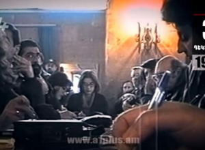 Օրացույց․ 3-ը դեկտեմբերի․ լրատվամիջոցները հայտարարում են մեկօրյա գործադուլ՝ պահանջելով հանդիպել Քոչարյանի հետ