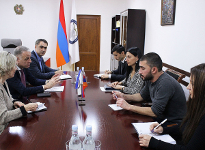 Անահիտ Մանասյանն ընդունել է ՀՀ-ում Եվրոպական միության դեսպան Վասիլիս Մարագոսին