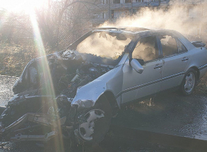 Վայքի զորամասի մոտ․ բախվել են Range Rover-ն ու Mercedes-ը