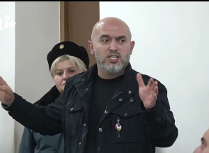 «Госпожа Арутюнян, вы когда-нибудь обращались ко мне?» Армен Ашотян