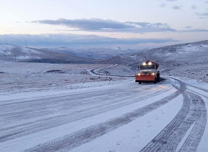 Գորիսի և Սեւանի ճանապարհներին բուք է, Սիսիանի «Զանգեր»-ը  փակ է բոլոր տեսակի տրանսպորտային միջոցների համար