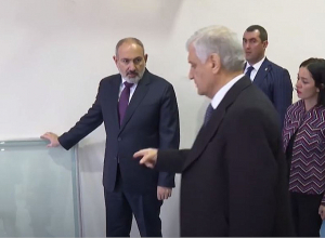 Մինչեւ վերջին պատի խազը պետք ա վերացվի․ ես հո չեմ եկել ստեղ պծիչկա դնեմ․ սա կիսատ-պռատ աշխատանք է