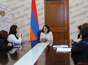 ԿԳՄՍ նախարարը հանդիպել է բողոքի ակցիա արած Շիրակի մարզի ուսուցիչներին. Ինչ է նախարարը խոստացել