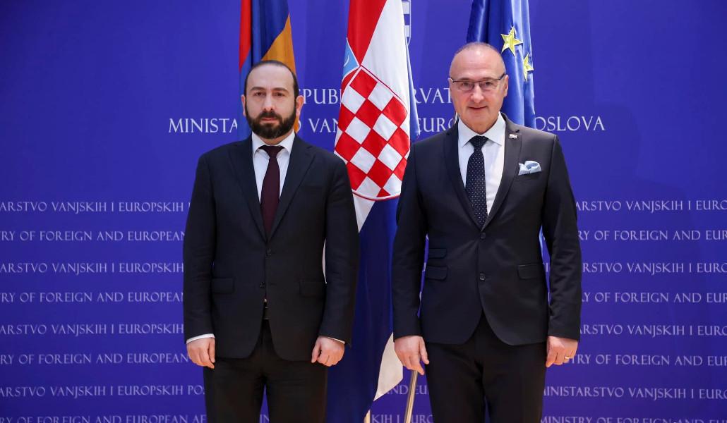 420939678_878694804262306_2212583492429237381_n