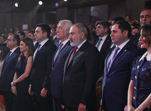 Բանակը պետք է դադարի լինել էժանագին կենացների օբյեկտ կամ կենացների էժանագին օբյեկտ․ Նիկոլ Փաշինյան