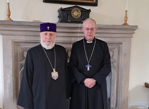 Հանդիպում Քենթրբերիի արքեպիսկոպոսի հետ