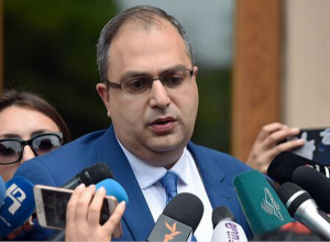 Ժողովուրդը կորոշի՝ հրաժարվենք Անկախության հռչակագրից, թե ոչ․ Վլադիմիր Վարդանյան