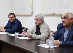Սերժ Սարգսյանը հանդիպել է ՀՀԿ Նոր-Նորքի շրջանային կազմակերպության ակտիվի հետ