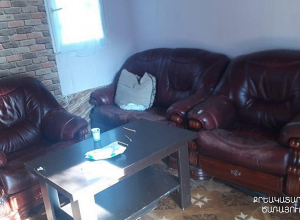 Հայտնաբերվել են բջջային հեռախոսներ, բջջային հեռախոսի պարագաներ, կտրող-ծակող առարկաներ և այլ արգելված իրեր