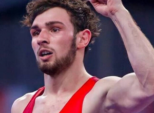 Արսեն Հարությունյանը 10:0 հաշվով հաղթել է ադրբեջանցի մրցակցին և դուրս եկել ԵԱ եզրափակիչ