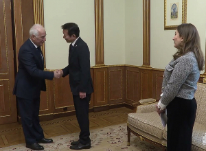 Президент Ваагн Хачатурян принял посла Японии в Армении Аоки Ютаку