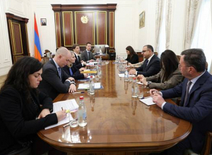 Փոխվարչապետ Տիգրան Խաչատրյանը և ԵՀ պաշտոնյան կարևորել են ԼՂ-ից տեղահանվածների զբաղվածության հնարավորությունների բարձրացումը