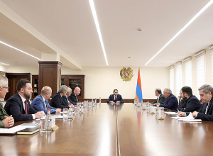 Պապիկյանի նախագահությամբ կայացել է Վազգեն Սարգսյանի 65-ամյակի կազմակերպման միջգերատեսչական հանձնաժողովի առաջին նիստը