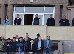 Սուրեն Պապիկյանը մասնակցել է Վազգեն Սարգսյանի 65-ամյակին նվիրված ֆուտբոլի համաբանակային մրցաշարի բացման արարողությանը (լուսանկարներ)