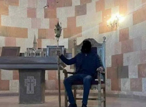 Ադրբեջանցի վանդալների թիրախում է հայտնվել Ստեփանակերտի Աստվածամոր Սուրբ Հովանի Մայր Տաճարը