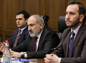 Նիկոլ Փաշինյանը հանդիպել է ԱԺ «Քաղաքացիական պայմանագիր» խմբակցության հետ