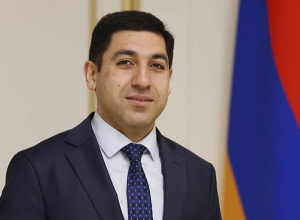 Ալեն Սիմոնյանի խորհրդականն ազատվել է պաշտոնից