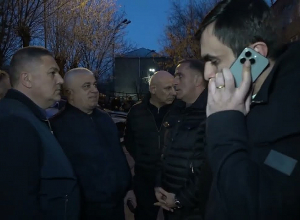 Ինչպես է վնասազերծվել նռնակներով զինված տղամարդը. Ոստիկանությունը տեսանյութ է հրապարակել