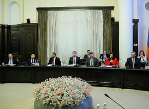 Երկարաձգվել է ԼՂ-ից բռնի տեղահանվածներին տրամադրվող «40+10 հազար» աջակցության ծրագրի ժամկետը
