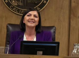 Էլեն Ասատրյանն ընտրվել է Գլենդելի քաղաքապետ