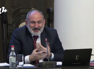 Ինձ միշտ թվացել է մարդիկ շտապօգնությանը դիմավորում են քաղաքավարիությունից ելնելով