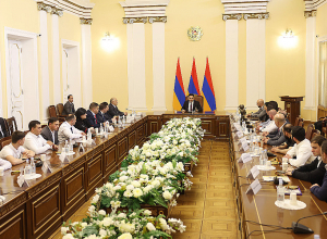 ՀՀ ԱԺ նախագահ Ալեն Սիմոնյանն ընդունել է Հայաստանի պաուերլիֆտինգի հավաքականի մարզիկներին