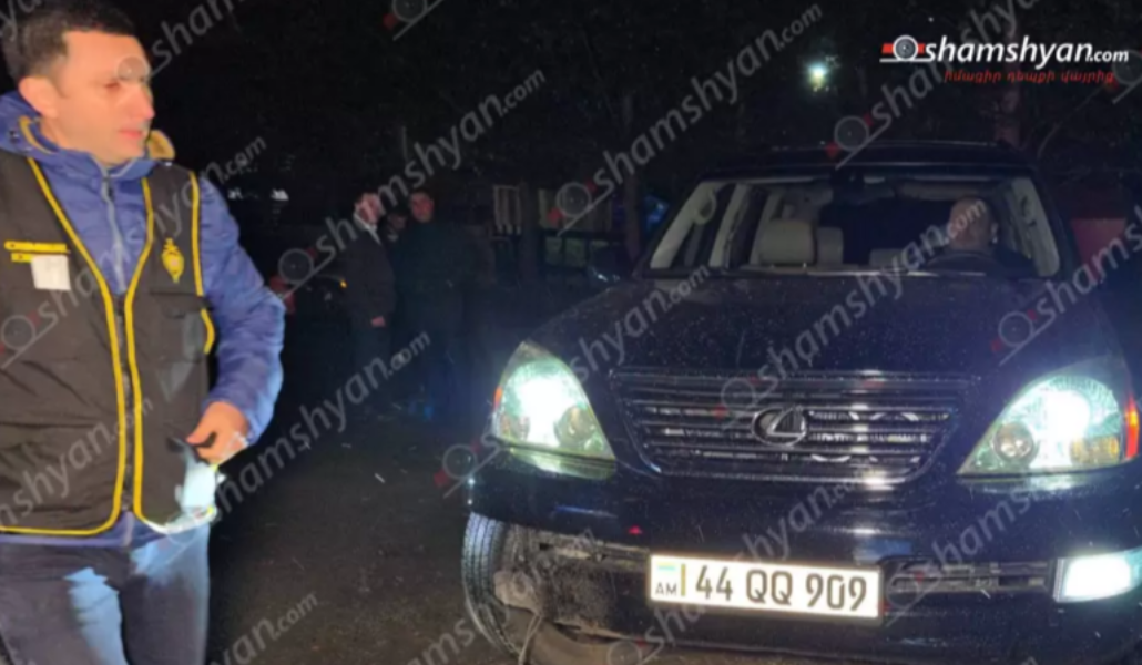 856
