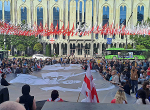 Վրաստանի խորհրդարանում սկսվել է «Օտարերկրյա ազդեցության թափանցիկության մասին» օրինագծի վրա նախագահի դրած վետոյի քննարկումը