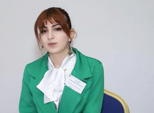 «Դժվար է միշտ ժպտալ, երբ միտքդ Արցախում է»