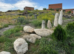 Ֆալոսատիպ կոթողները տեղափոխվել են «Մեծամոր»