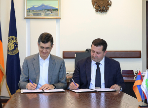ЕГУ и Ucom подписали меморандум о сотрудничестве