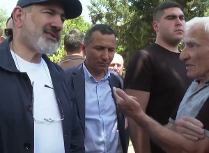 Փաշինյանի զրույցը Շիկահողի բնակիչների հետ
