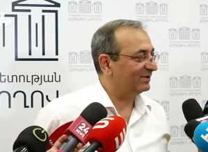 Սա սահմանադրական կարգը տապալելու փորձ է ՔՊ-ի կողմից. Արծվիկ Մինասյանը՝ ԱԺ տապալված նիստի մասին