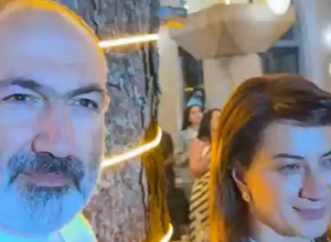 Փաշինյանը տիկնոջ հետ ներկա է գտնվել Գյումրիում ընթացող «Ֆեստիվառ» փառատոնին