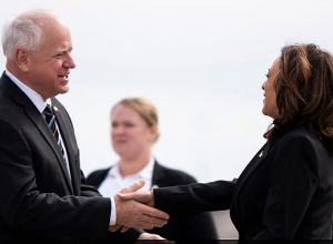 Հարիսն ընտրեց Թիմ Ուոլցին որպես ԱՄՆ փոխնախագահի թեկնածու