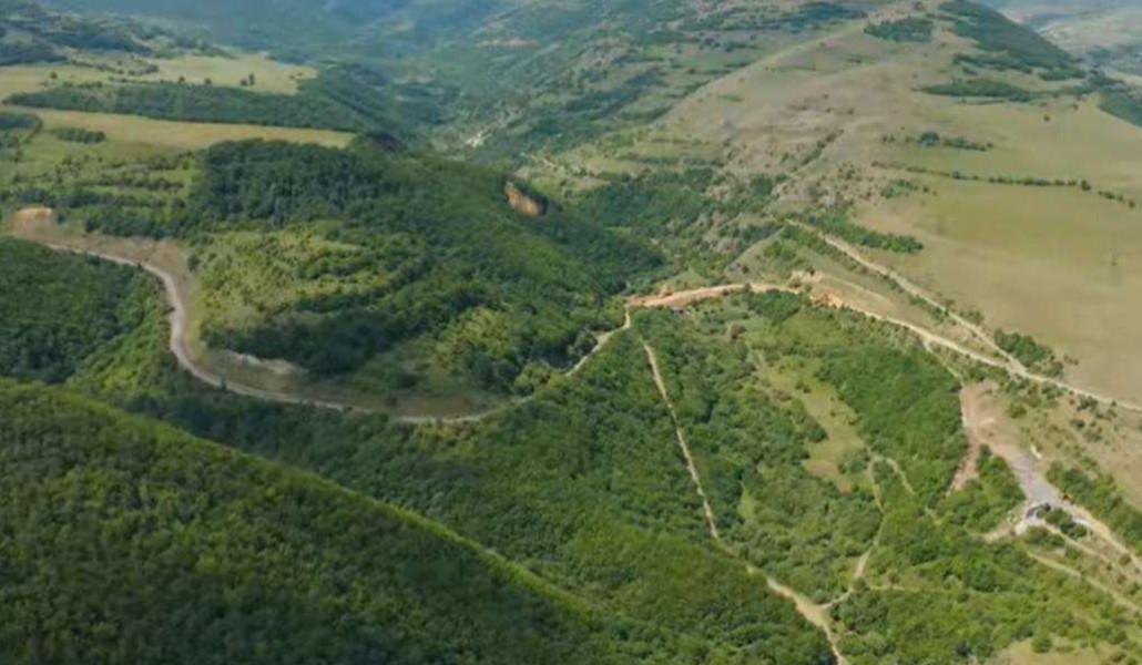 060822bc7ebee43ea340c1a7d3fff0caf21b93