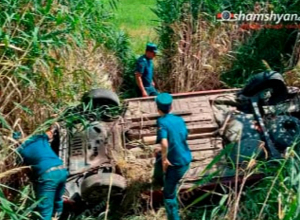 Արարատի մարզում «Peugeot»-ը հայտնվել է ջրատարում. վիրավորներից 3-ը երեխաներ են․ shamshyan.com