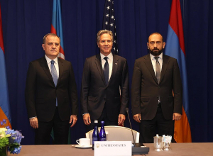 Կադրեր՝ Միրզոյան-Բլինքեն-Բայրամով եռակողմ հանդիպումից։