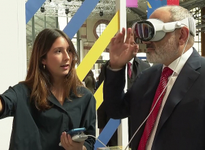 Փարիզի Centquatre Paris մշակութային կենտրոնում՝ Ֆրանկոֆոնիայի ավանում, բացվել է հայկական տաղավար